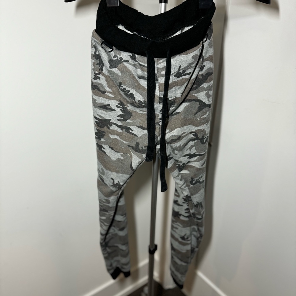 Andrew Christian Camoflauge Sweatpants (size: small)
